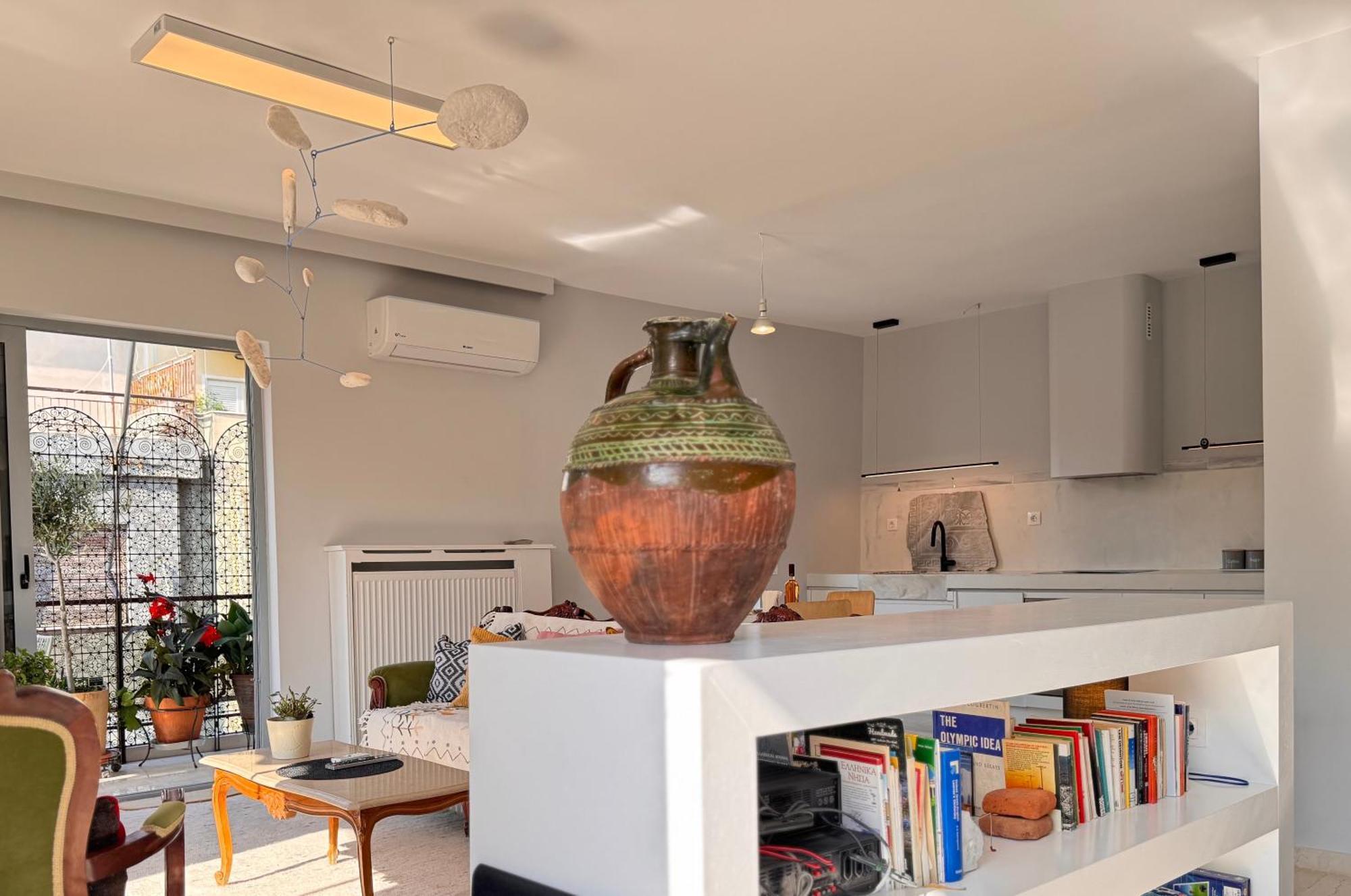 Friends & Family Apartment Athens