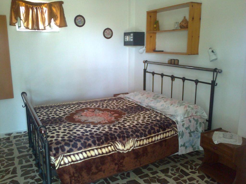 Dionysia Apartment *