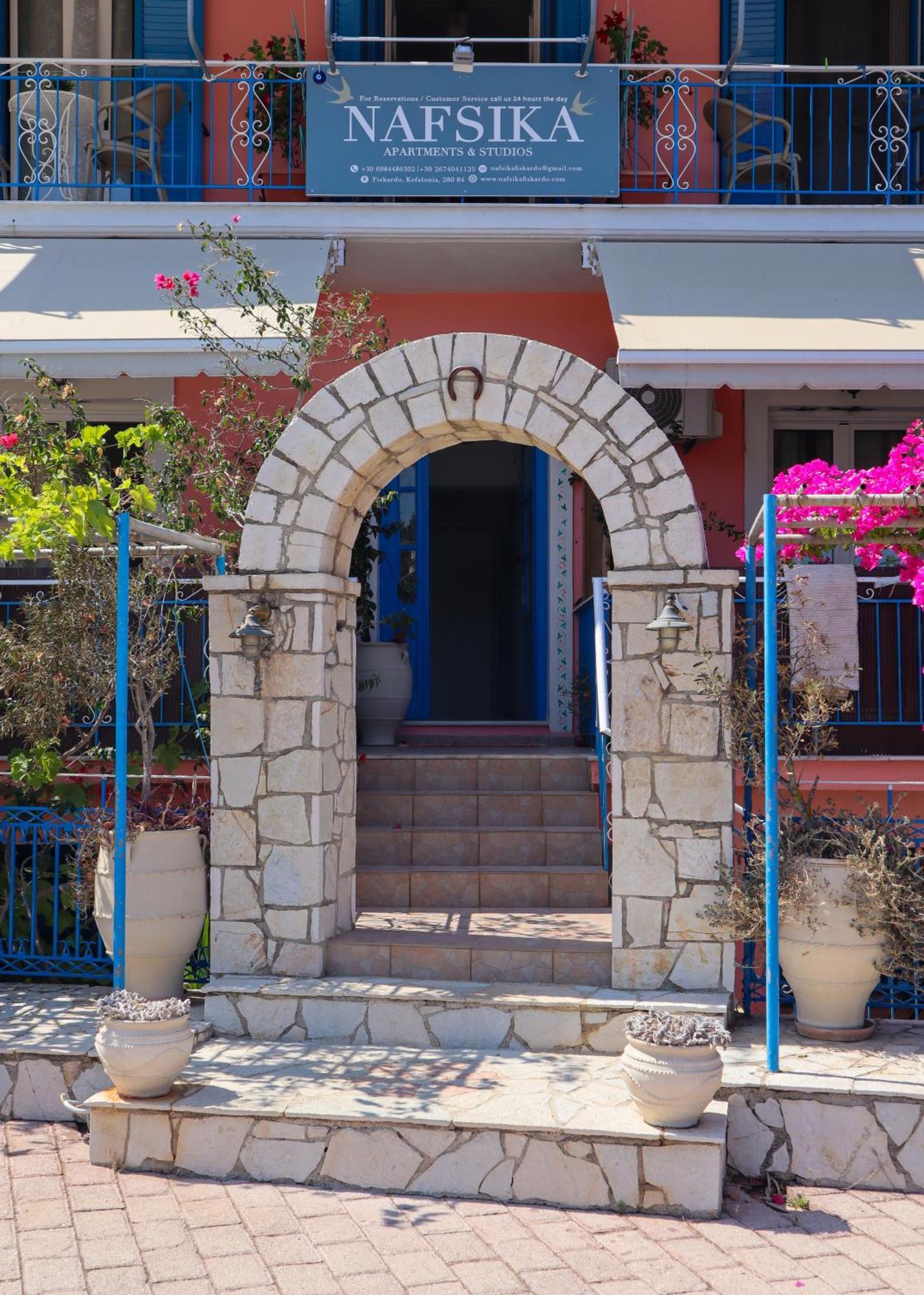Nafsika And - Guest house *