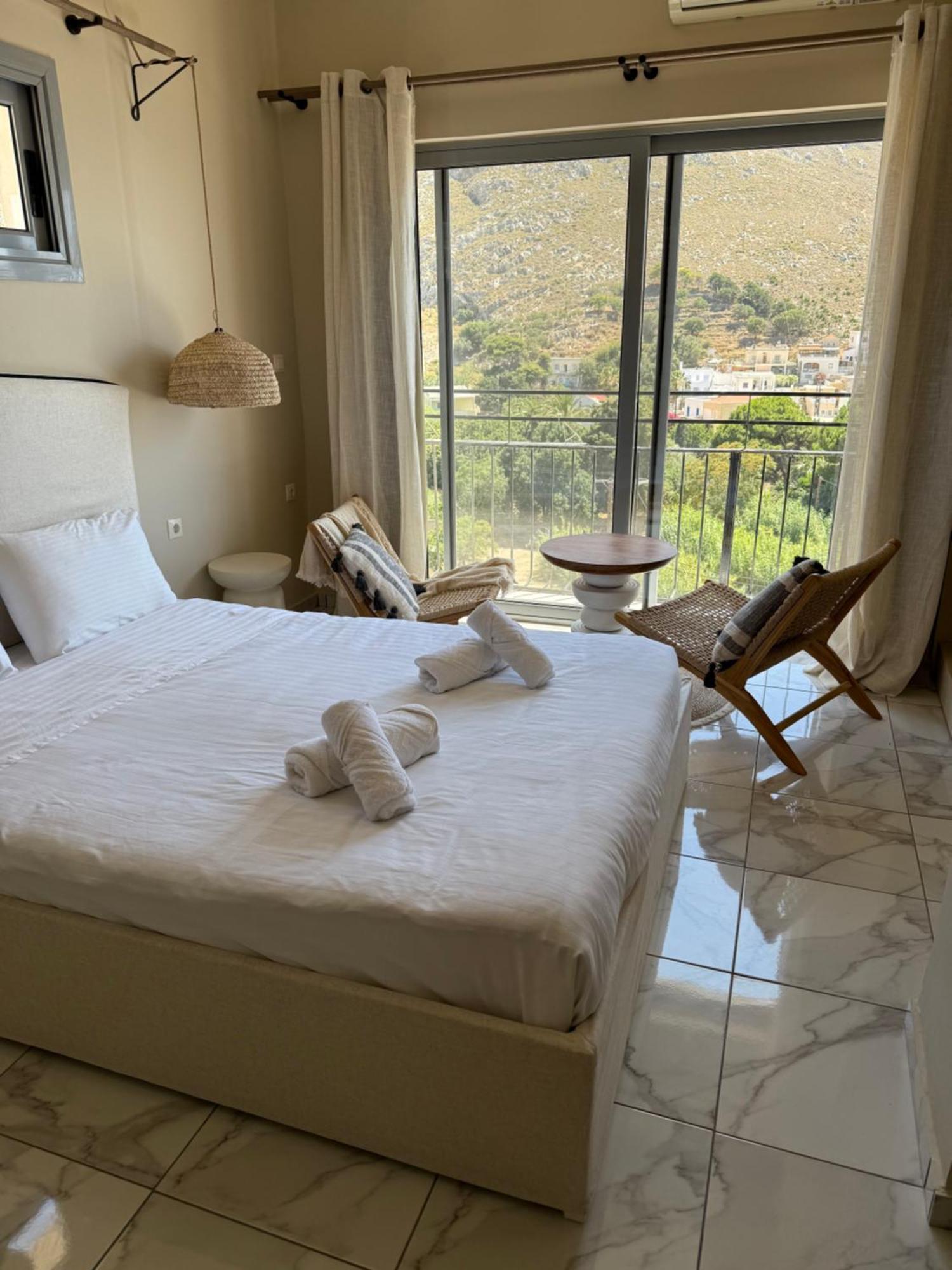 Alga Luxury Inn *