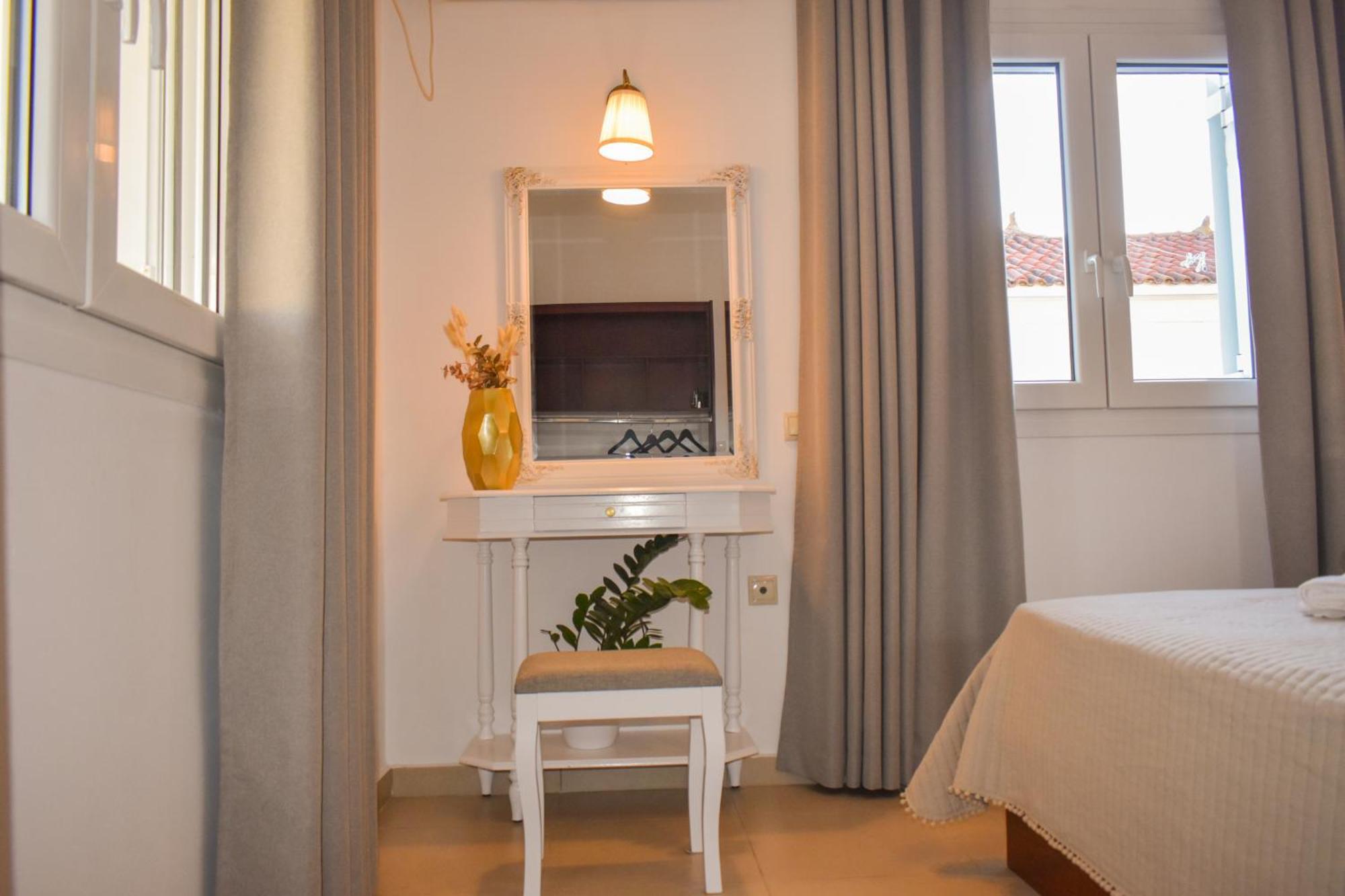 Dimitras House
