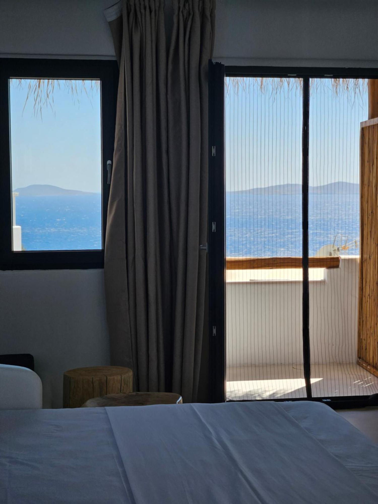 Elli Tropical Luxury Sunset-infinity Pool- Sea Side-near Center Parking Aparthotel