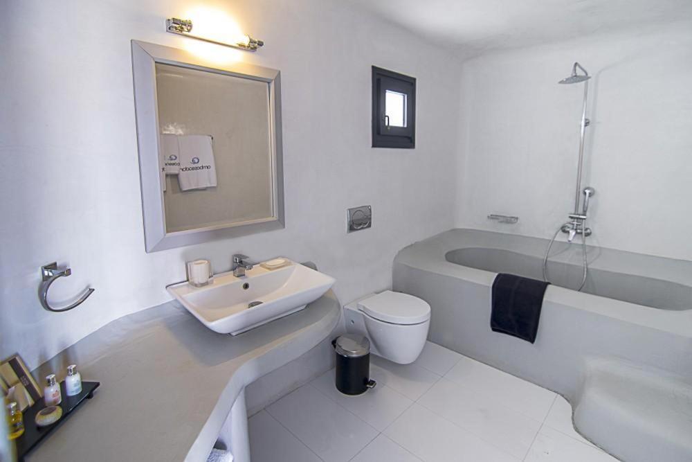 Hotel Grand Ambassador Santorini (adults Only) 5*