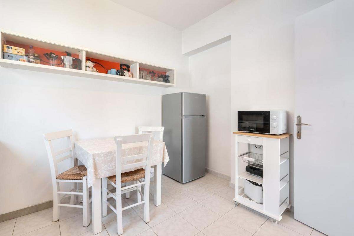 Plakia Beach Apartments * Pefki (Rhodes)