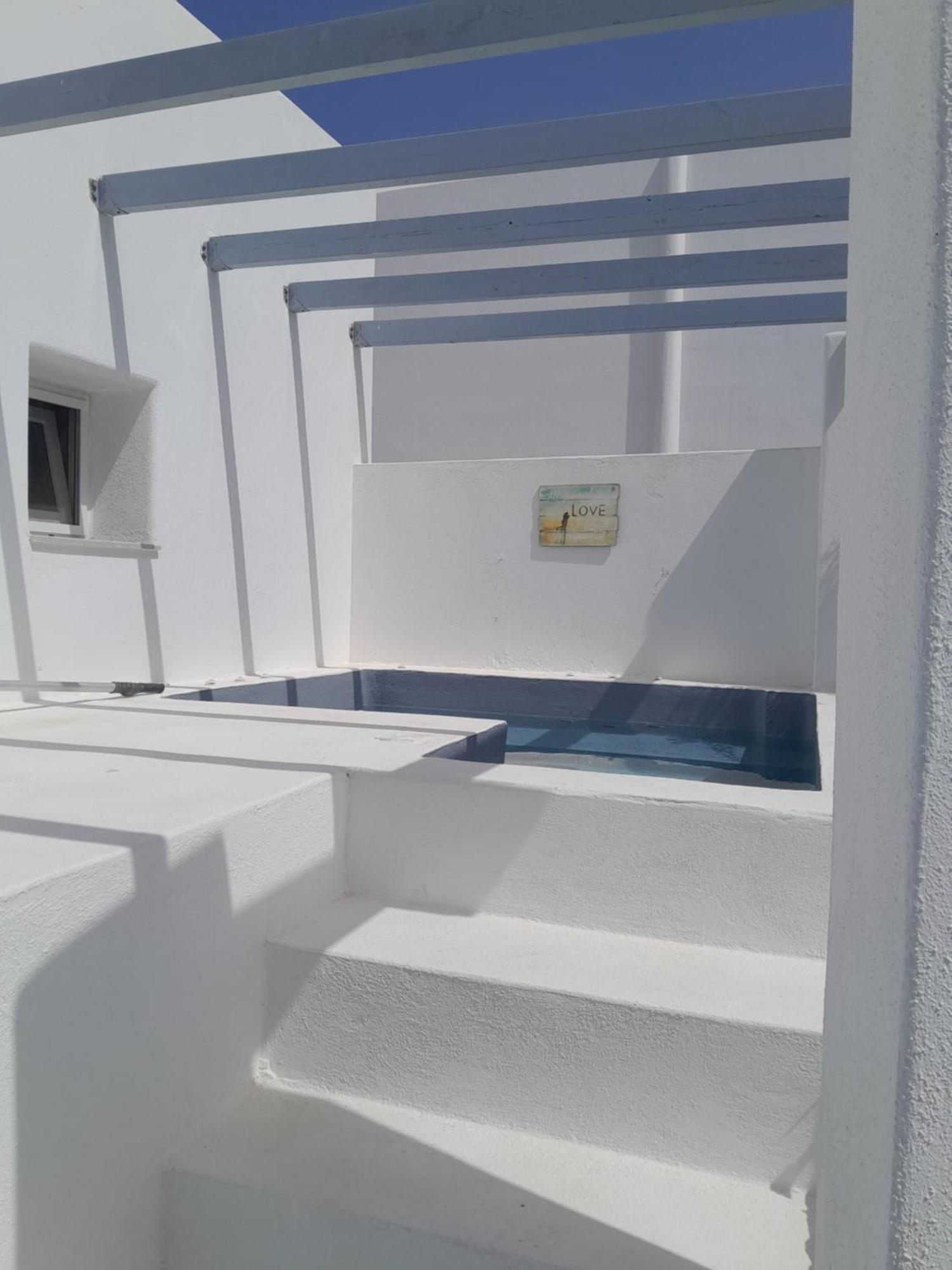 Atlantis - By S Paradise - Outdoor Jacuzzi & Seaview