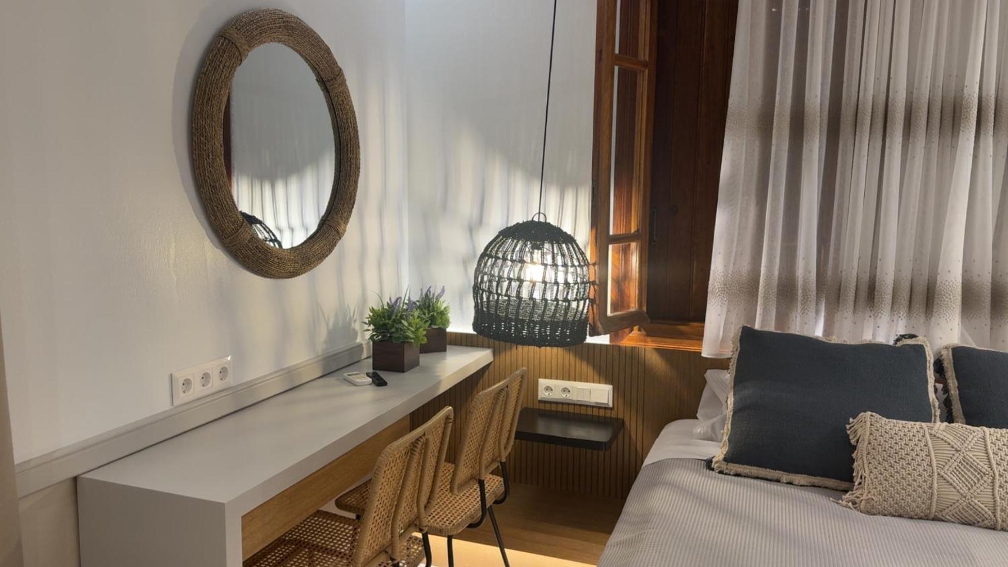 Apostolis Studios Skopelos Town