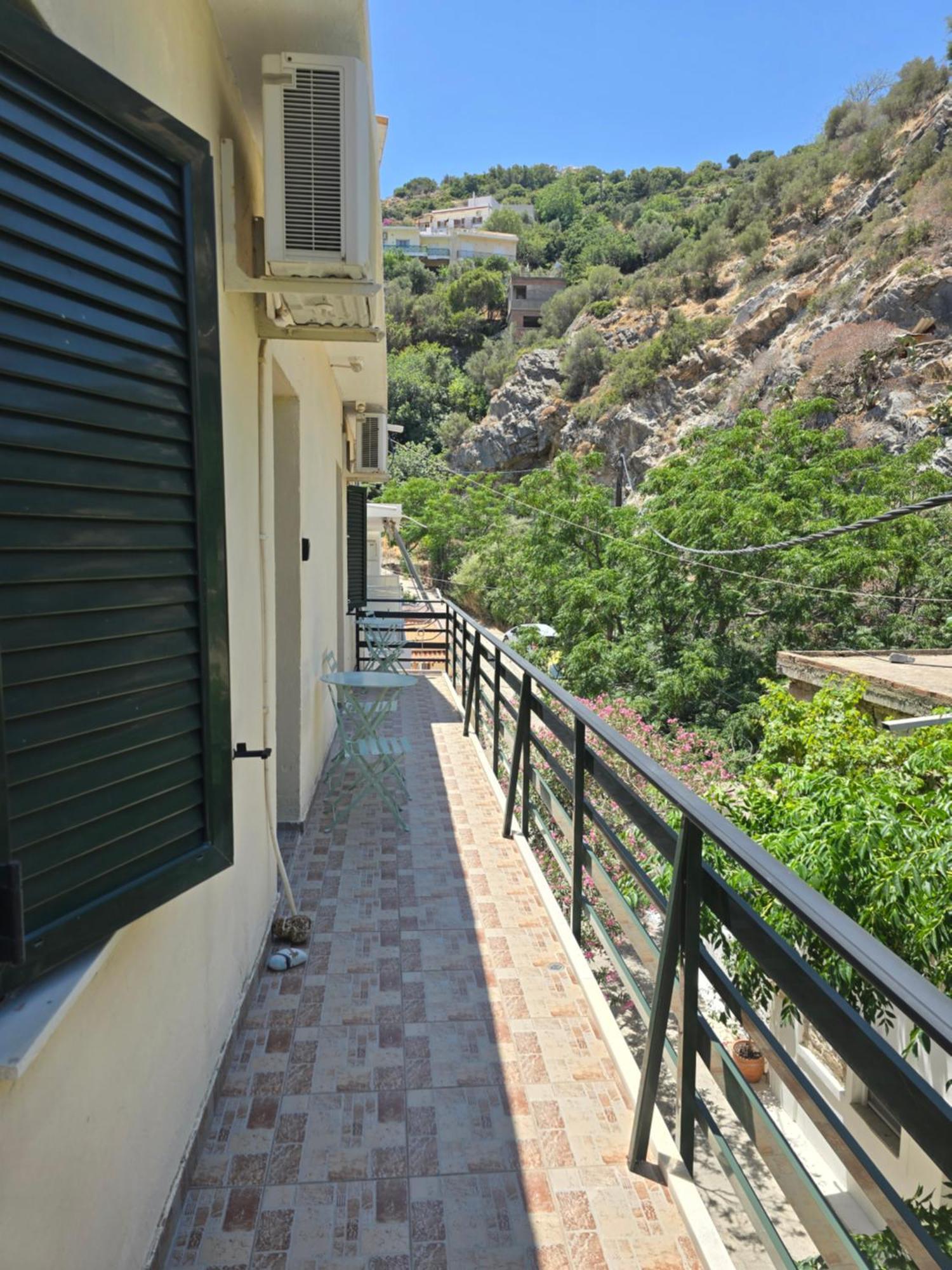 Icthyoessa * Agios Kirykos (Ikaria)