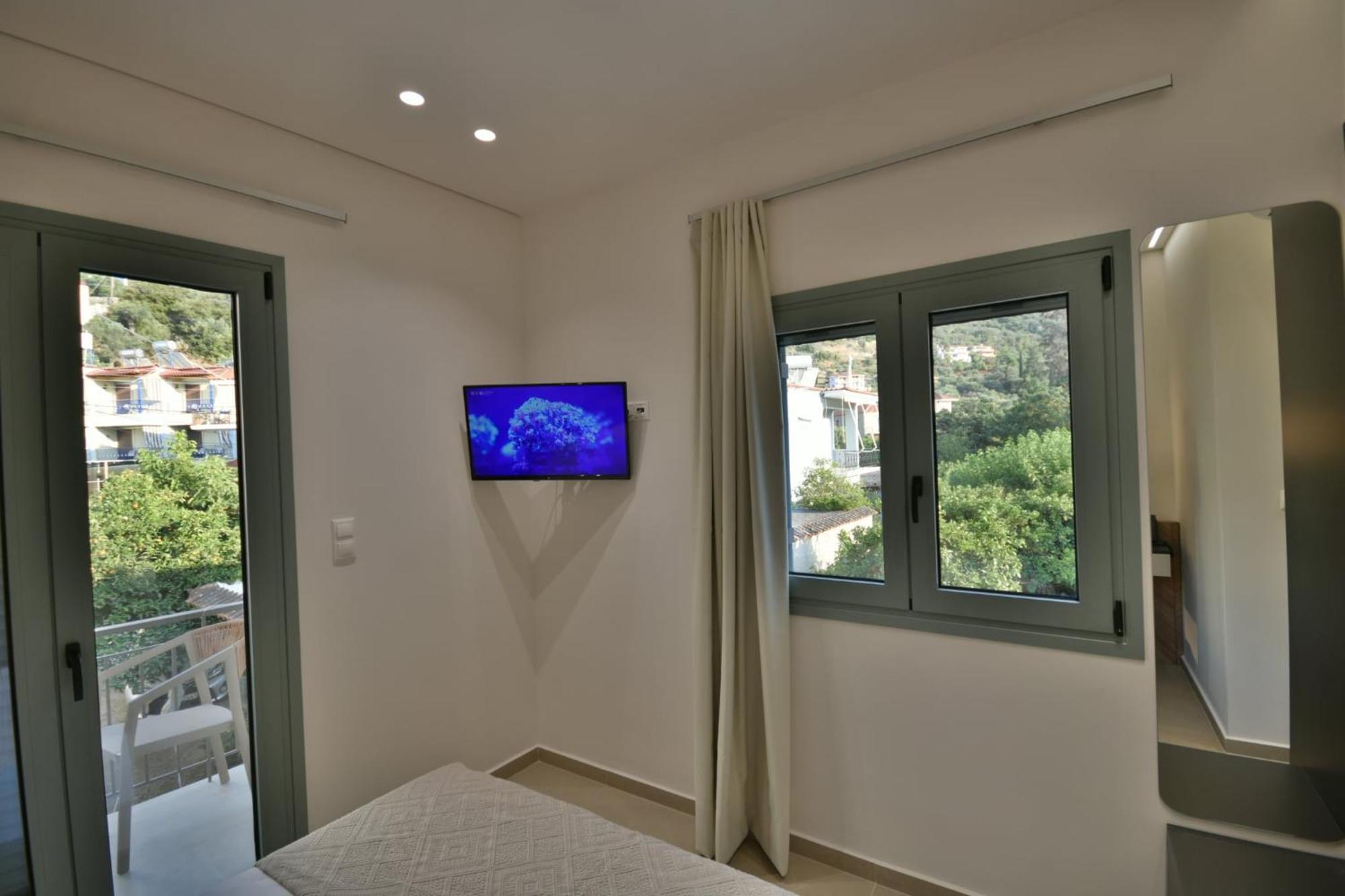Oceanis Hotel *