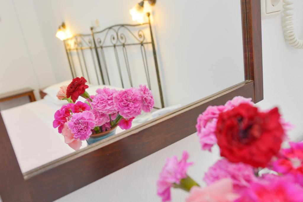 Hotel Artemon 3*