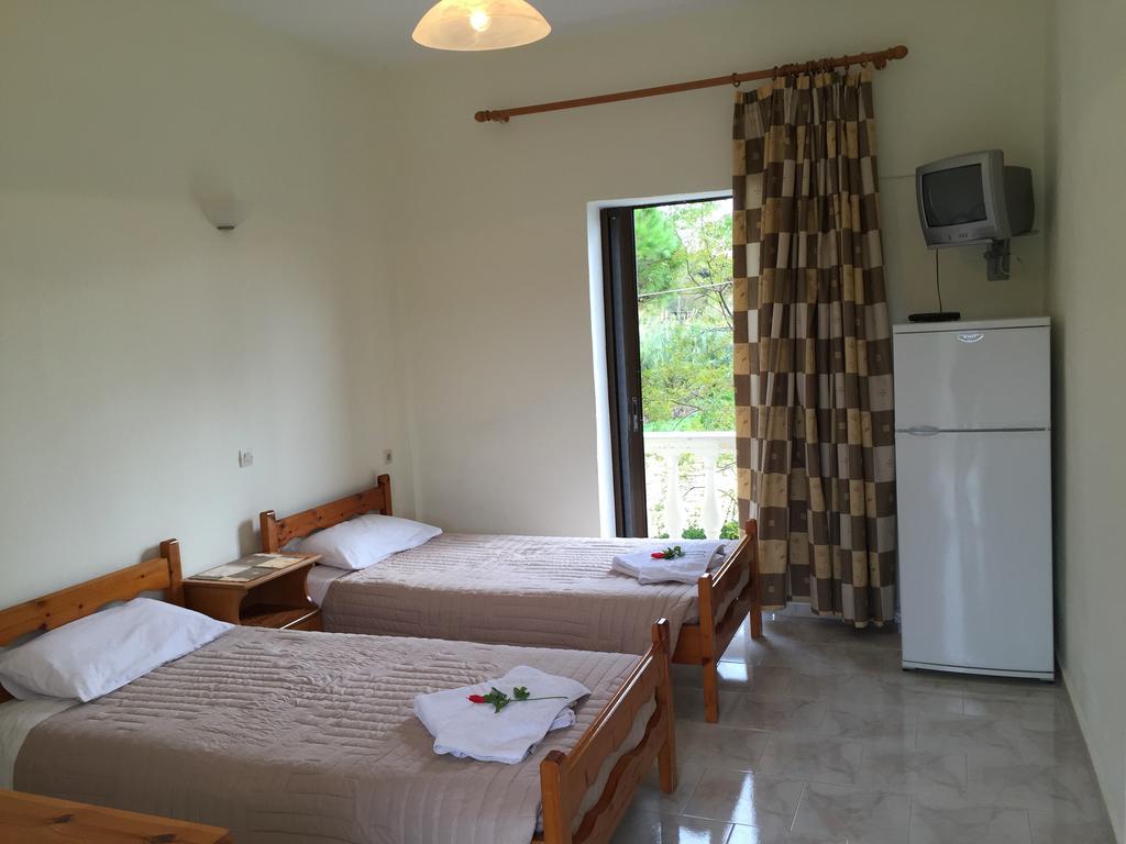 Aparthotel Family Studios Marathias (Corfu)