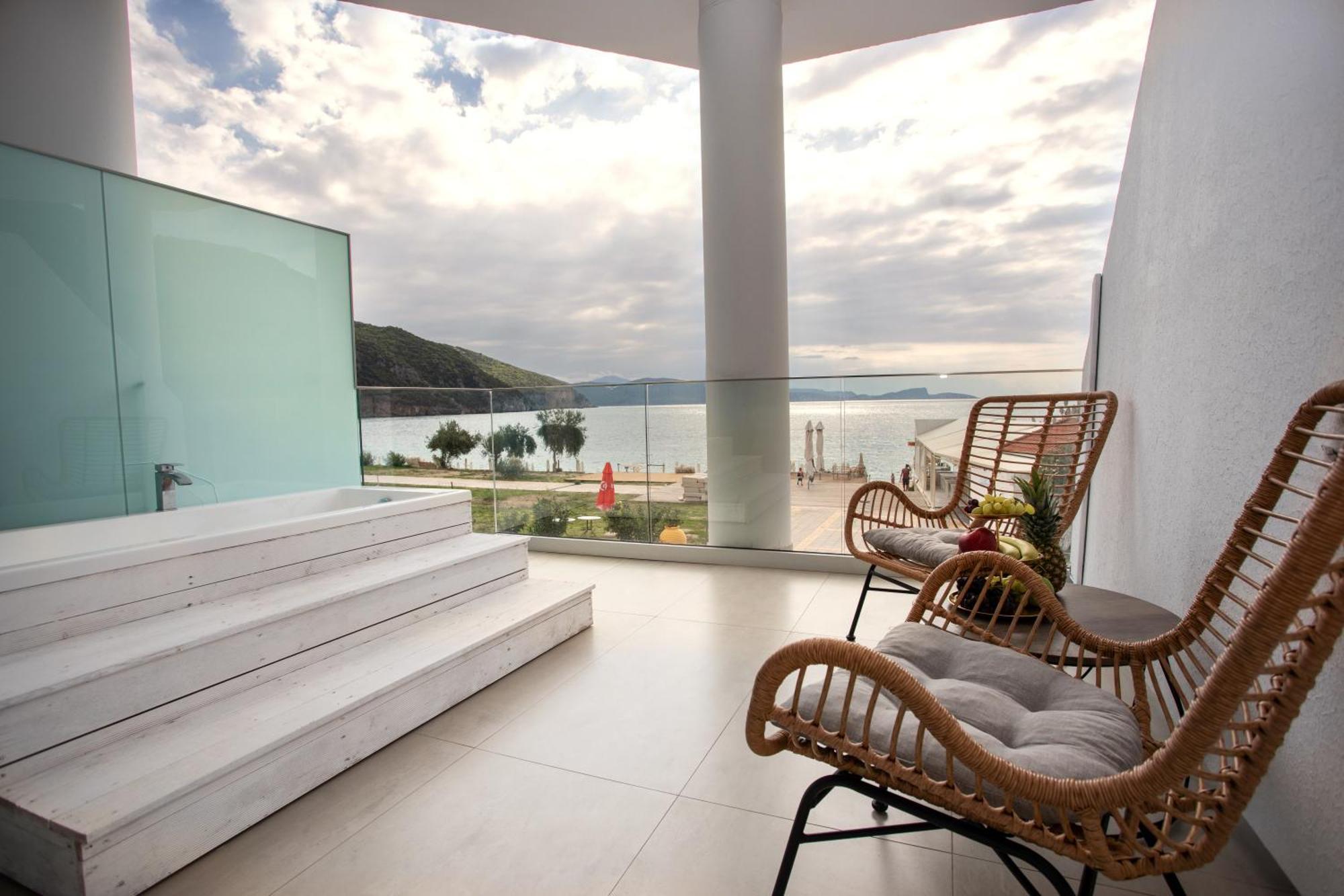 Aparthotel Enjoy Lichnos Bay Village, Camping, And 2*