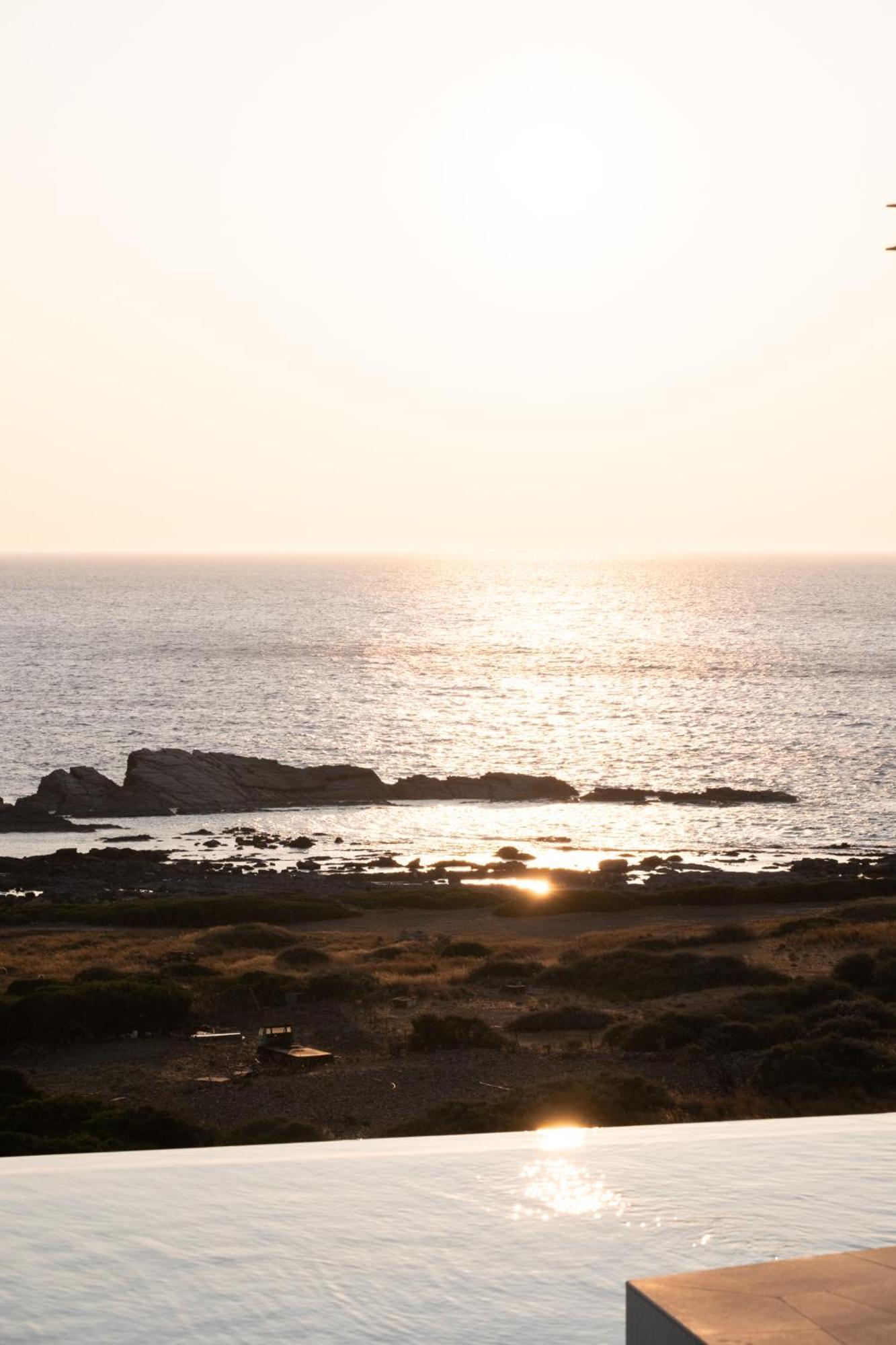 Villa Casa Tarrha- Beachfront With Heated Pool Livadia (Crete)