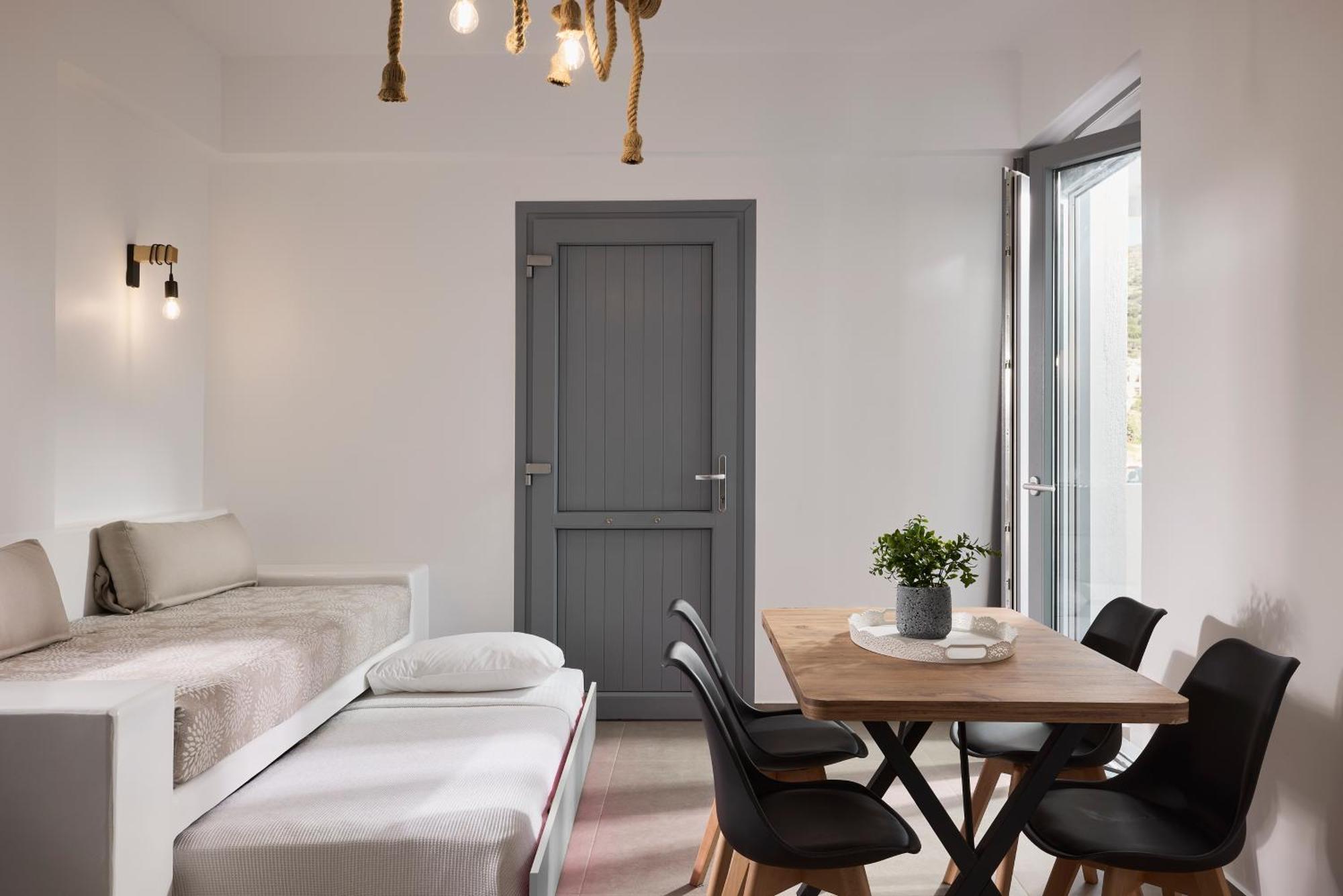Muses Milos Bed & Breakfast *
