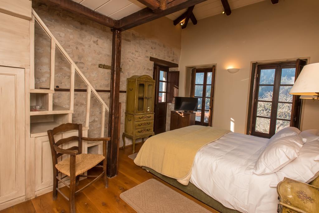 Guest house Epoches 3*