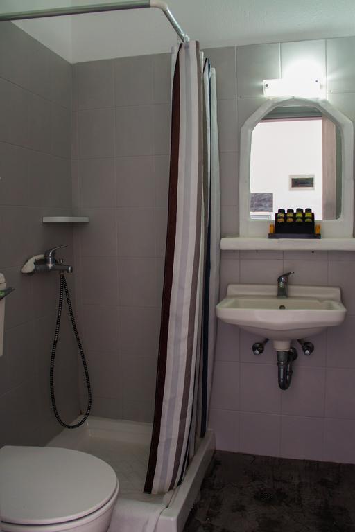 Parasporos Village Aparthotel 2*