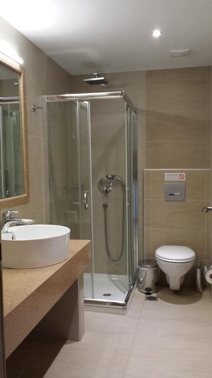 Maria Lambis Aparthotel