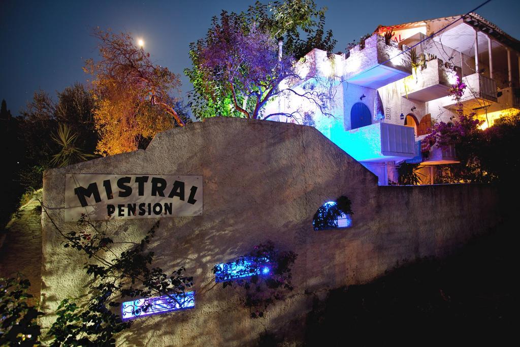 Aparthotel Mistral