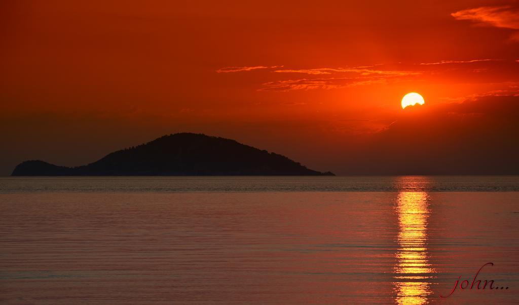 Greek House Hotel Neos Marmaras