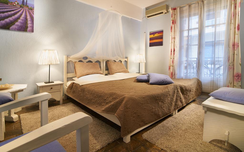 Hotel Greek House 2*