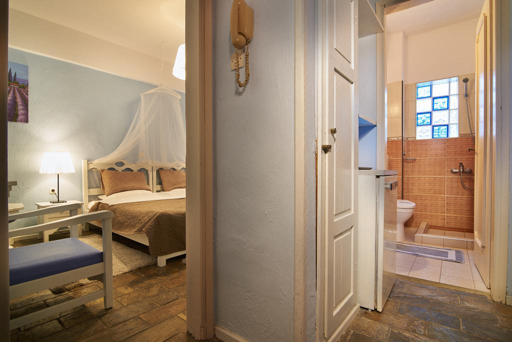 Greek House Hotel 2*