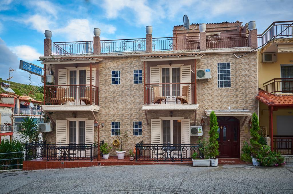Greek House 2*