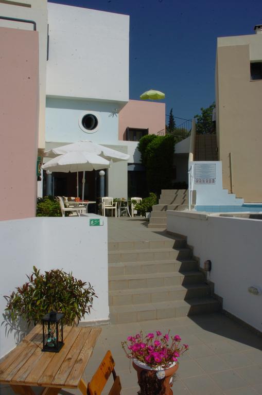Aparthotel Blue Sky Tolo