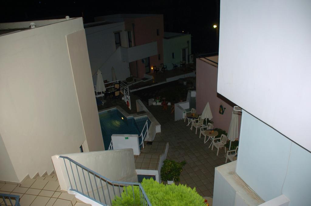 Blue Sky Aparthotel Tolo