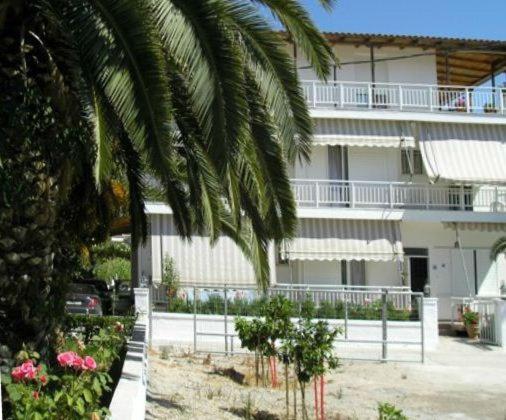 Pefki Villas