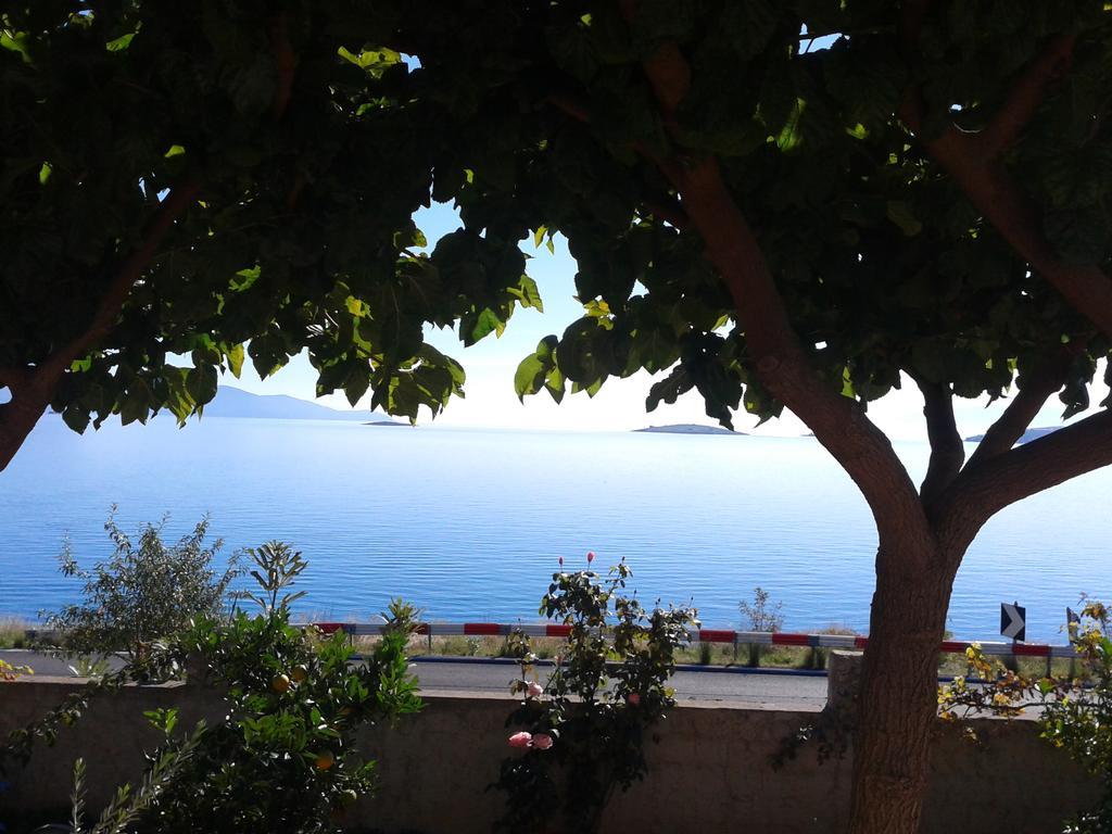 Apartment Niriides *