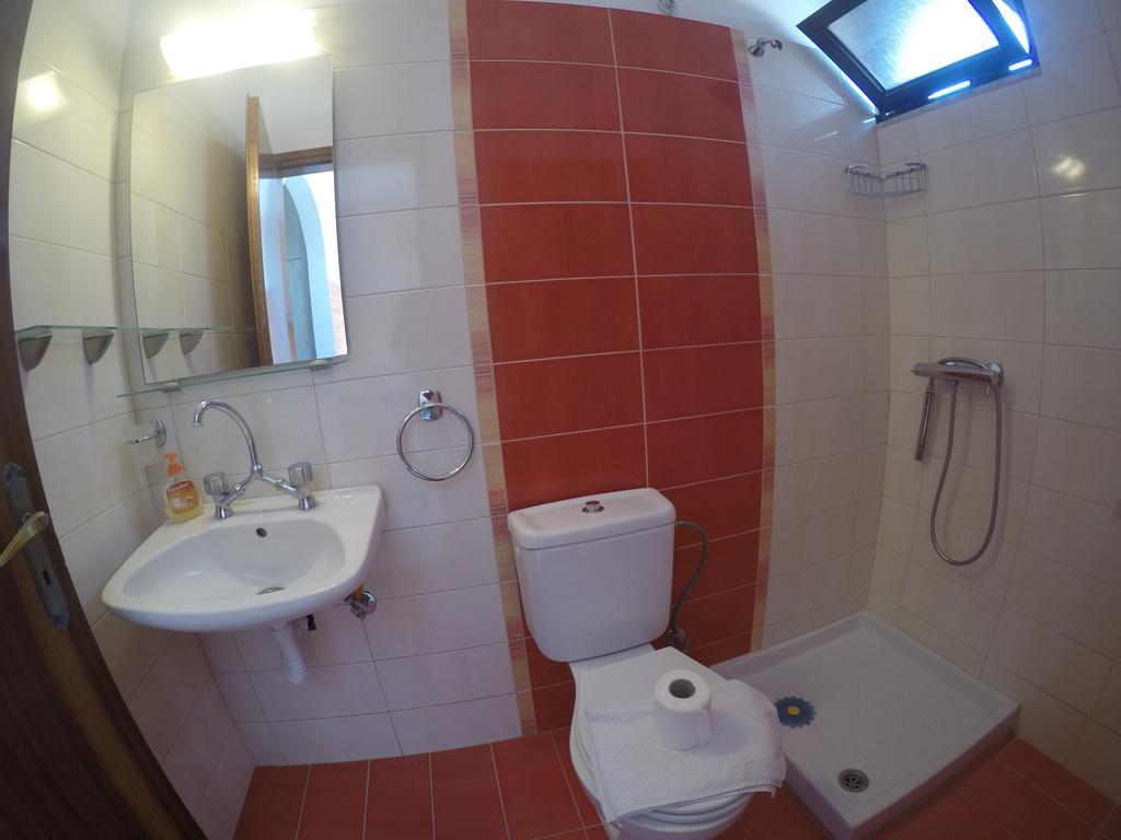 Yianna Apartment *