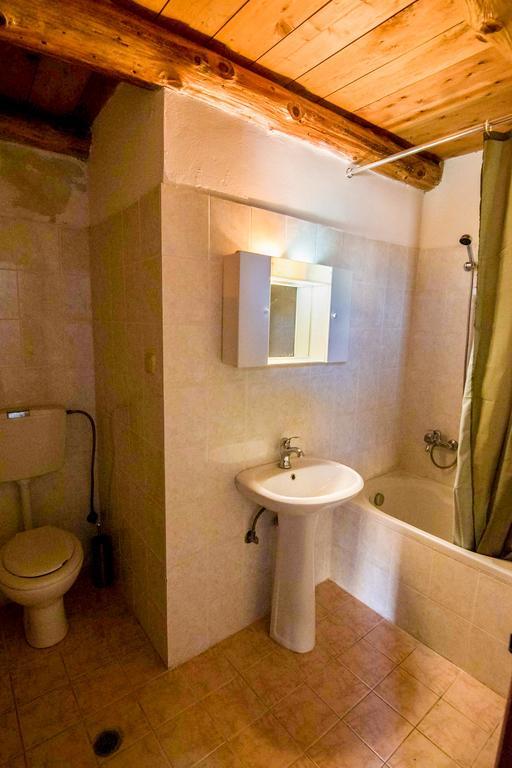 Traditional Stone Aparthotel 3*