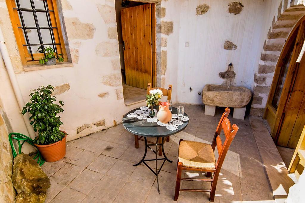 Traditional Stone Aparthotel 3*