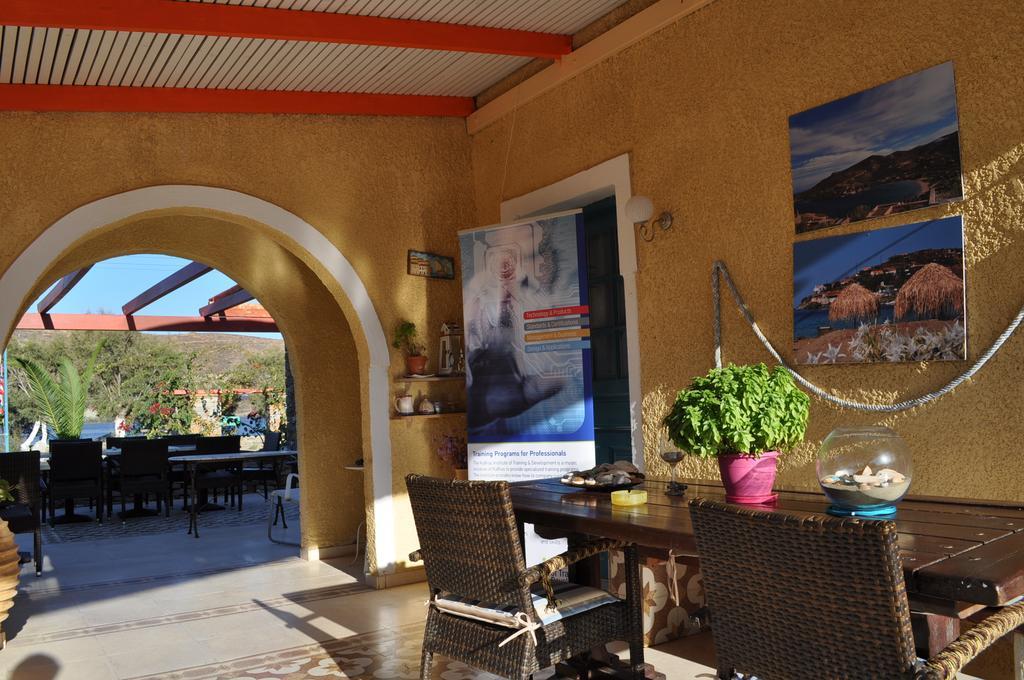 Cavo Perlevos Studios Aparthotel
