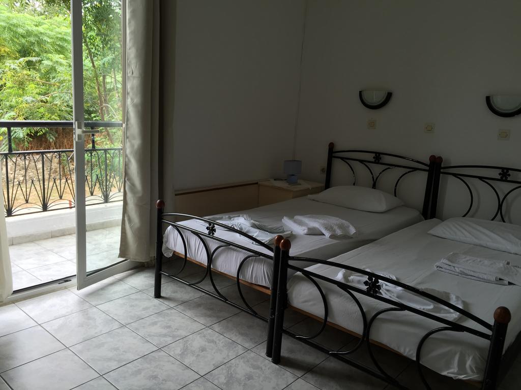 Studios Desiree Apartment *