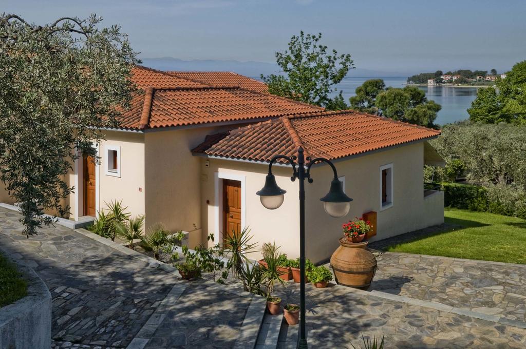 Sikia Aparthotel 3*
