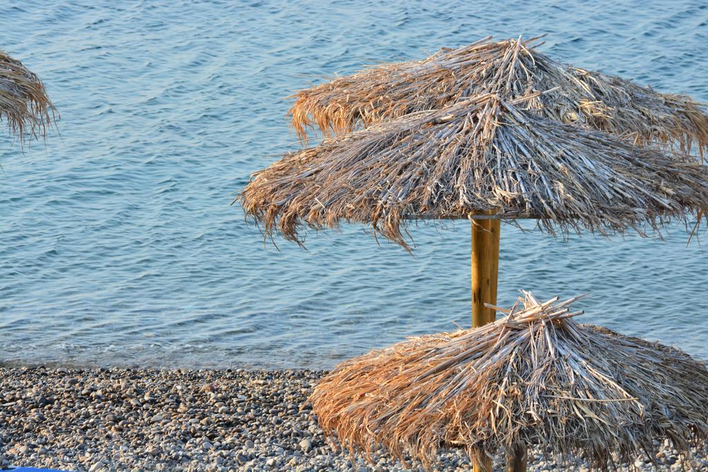 Aparthotel Iro Paralia Agias Foteinis