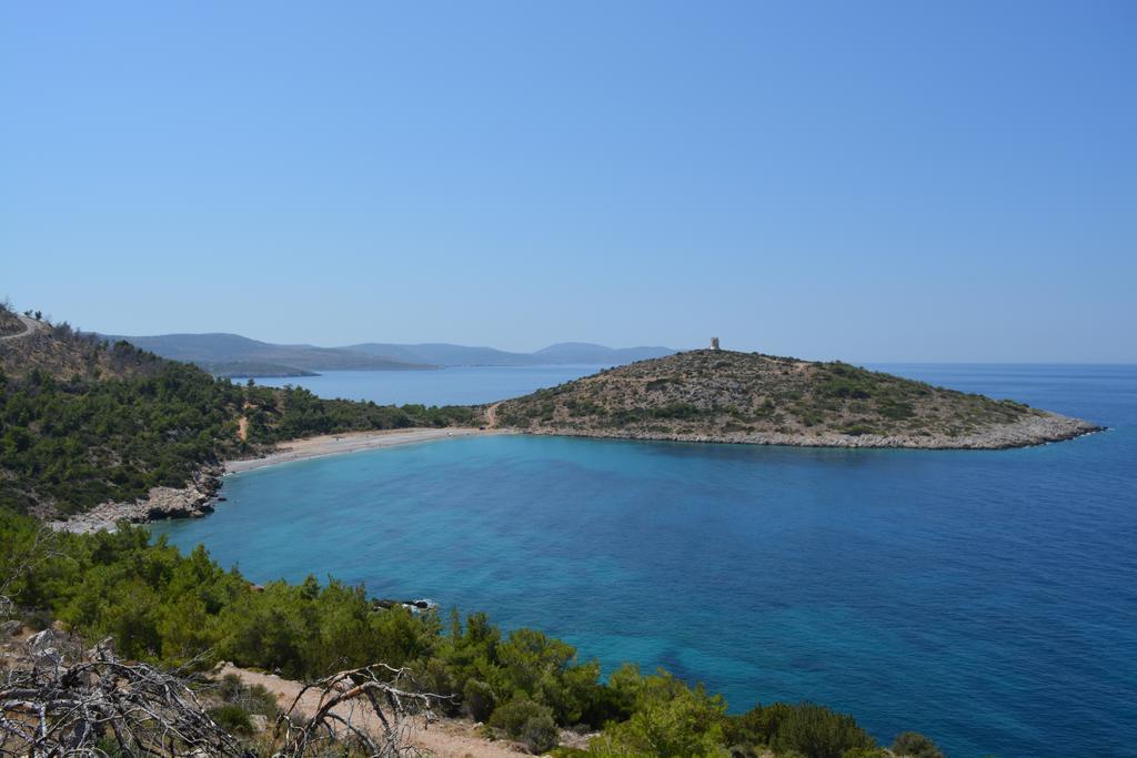 Iro Aparthotel
