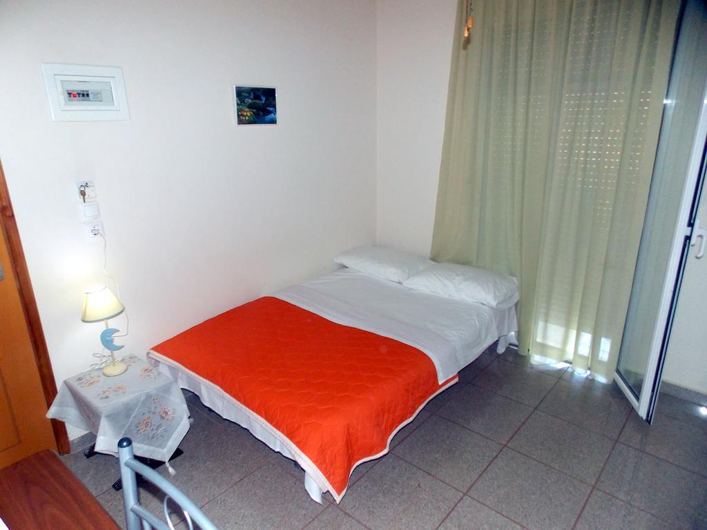 Nikos Apartment