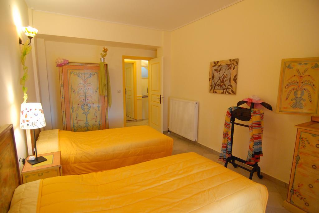 Oliviero Villa *