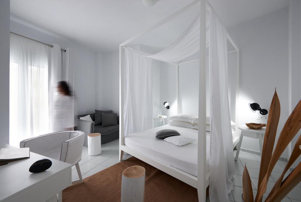 Akrogiali Beach Aparthotel