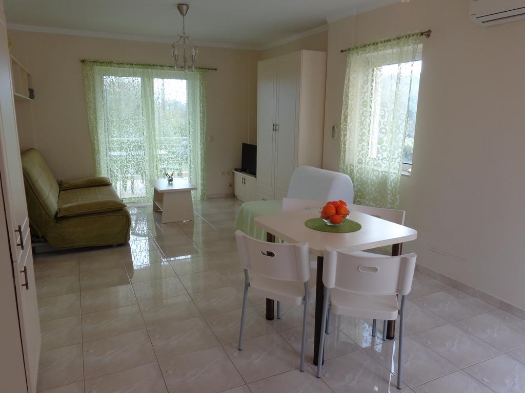 Apartment Kalimera *