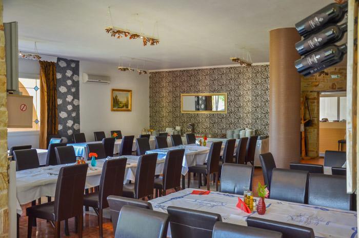 Ellas Hotel 3*