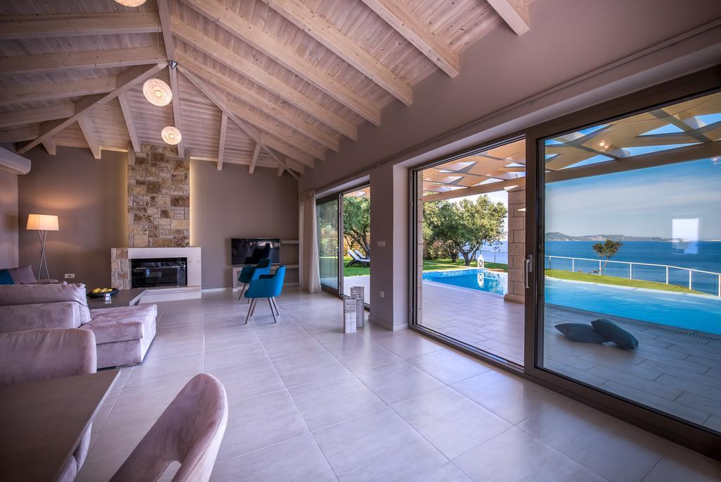 Avra Luxury & Villa