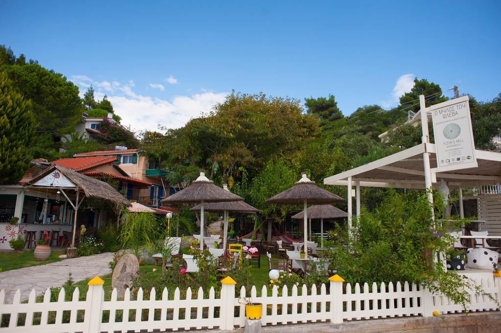 Flevas' Mill * Paralia Vrachou
