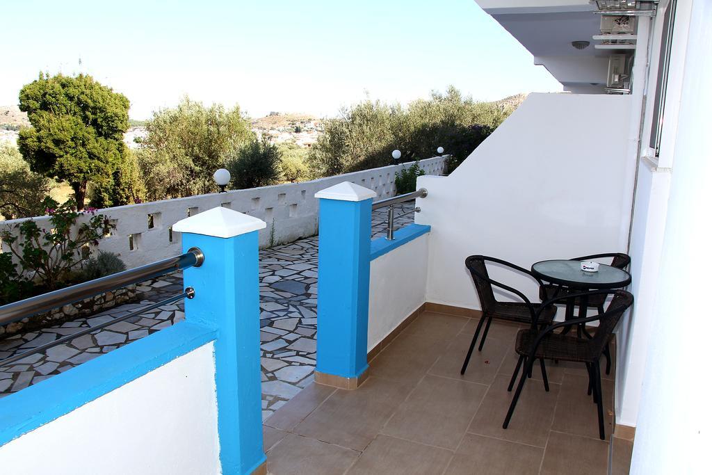 Karavos Aparthotel 2*