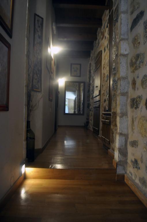 Pyrgoi Theodorakaki: O Hotel
