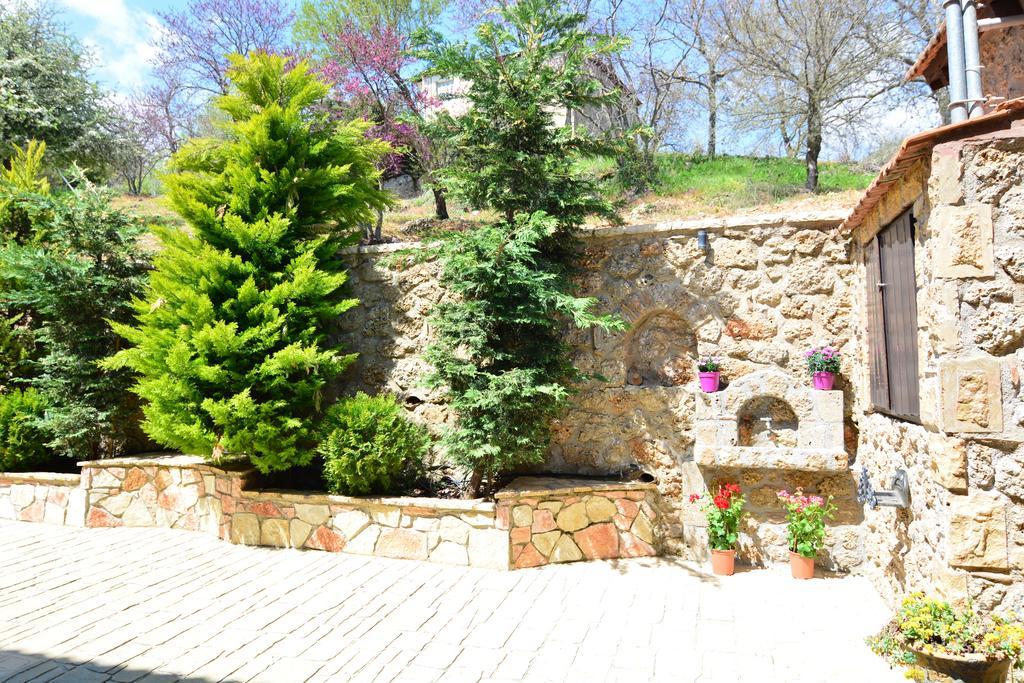 Guest house Filiantra Suites