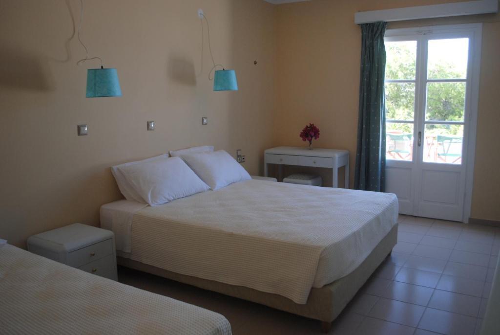 Apollonia Aparthotel 2*