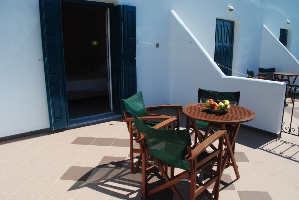 Apollonia Aparthotel