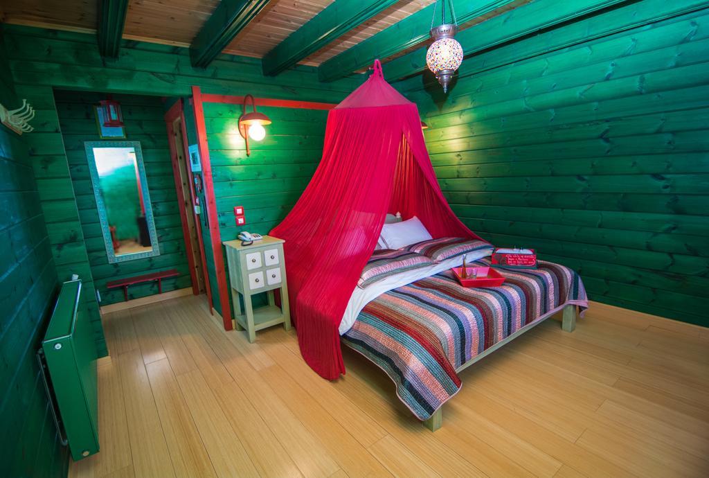 Guest house Colours' Chalet